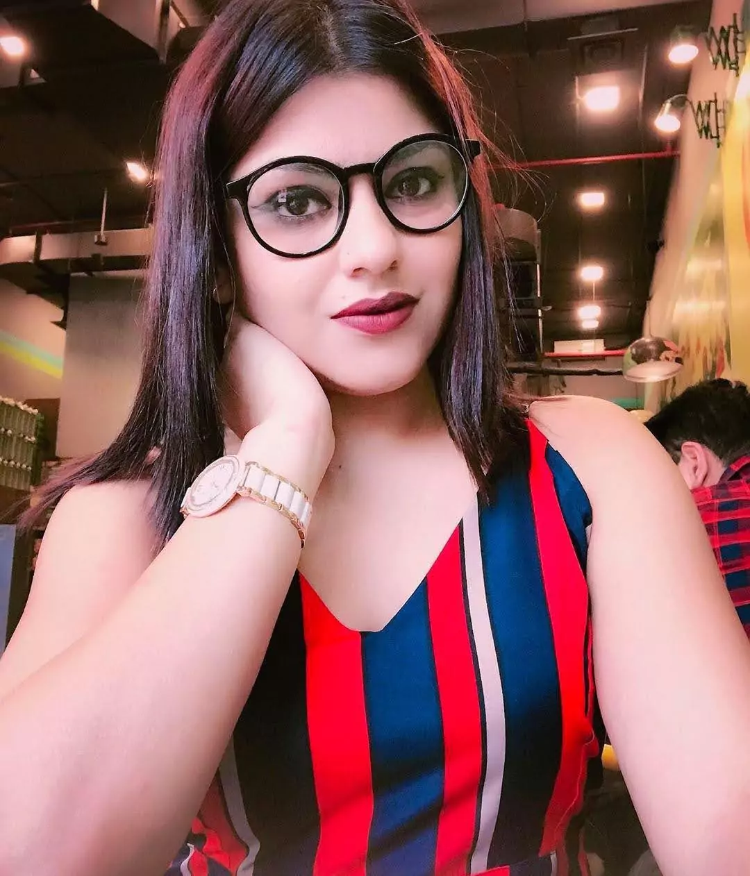 Indore call girl